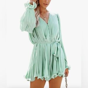 Endless Rose Pleated Romper XS